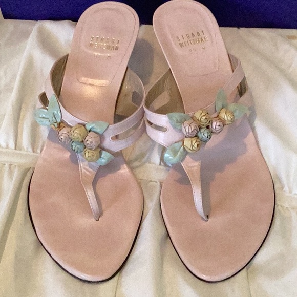 Stuart Weitzman Vintage Blush Leather Sandals w/ Leather Roses & Brass Heels - Picture 2 of 10